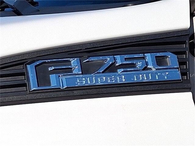 2021 Ford F-750SD Base