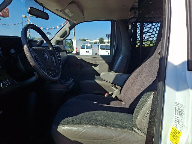 2025 GMC Savana 2500 Work Van