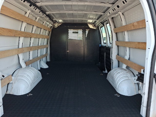 2025 GMC Savana 2500 Work Van