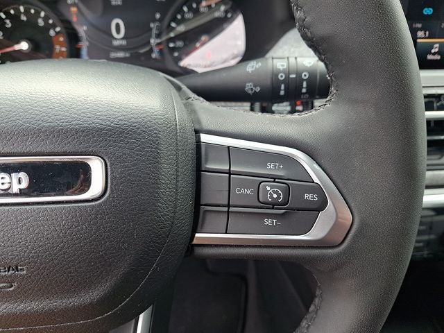 2023 Jeep Compass Latitude Lux