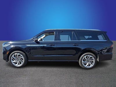 2025 Lincoln Navigator L Reserve