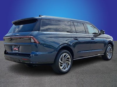 2025 Lincoln Navigator L Reserve