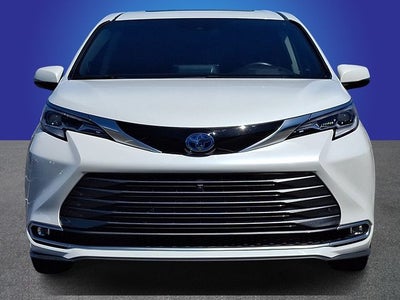 2022 Toyota Sienna Platinum 7 Passenger