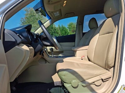 2013 Toyota Highlander Base