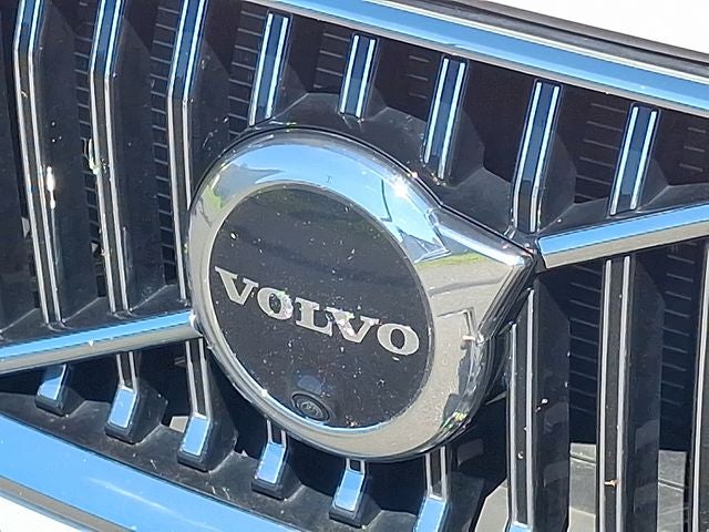 2023 Volvo XC60 B6 Ultimate Bright Theme