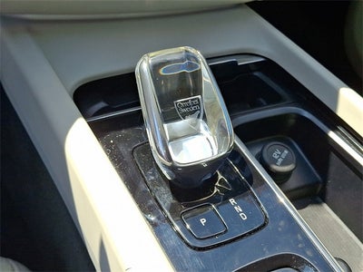 2023 Volvo XC60 B6 Ultimate Bright Theme