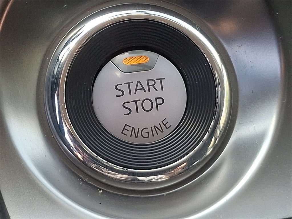 2017 Nissan Maxima SR