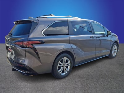 2023 Toyota Sienna Platinum 7 Passenger