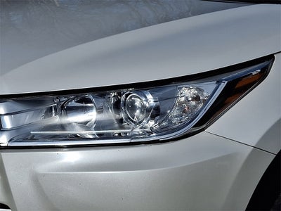 2017 Toyota Highlander SE