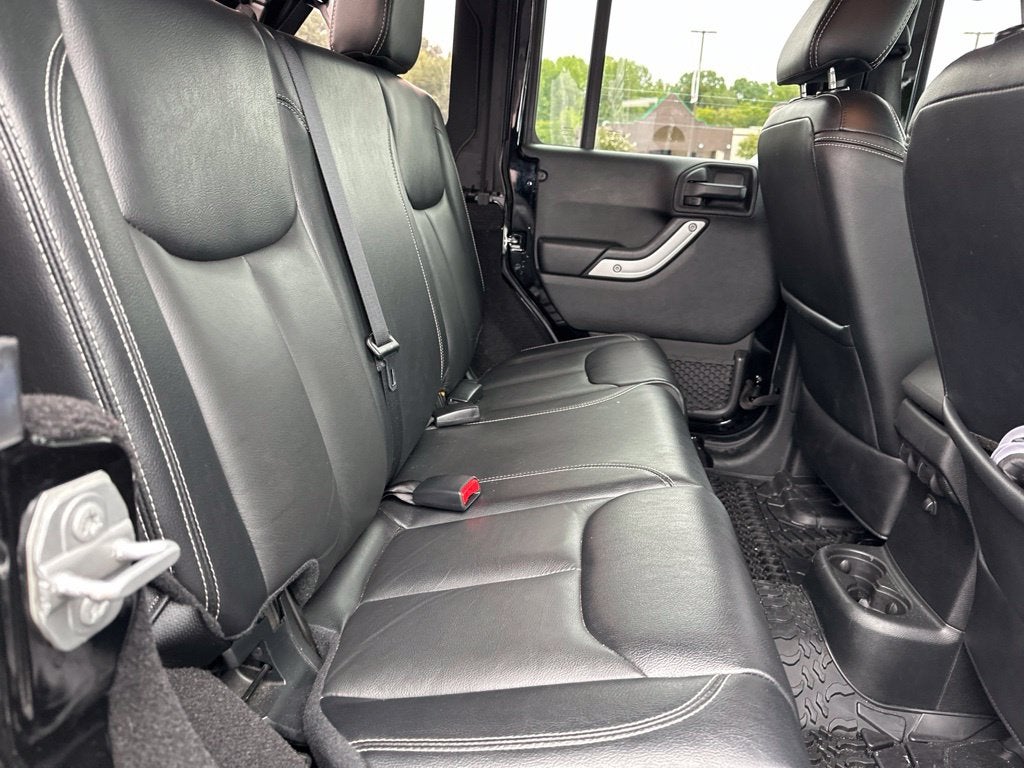2016 Jeep Wrangler Unlimited Sahara
