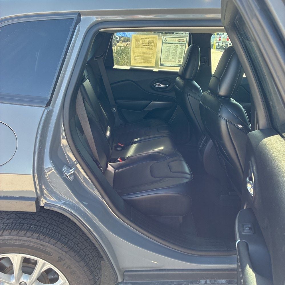 2022 Jeep Cherokee Latitude Lux