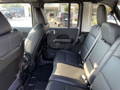 2027 Jeep Wrangler WRANGLER 4-DOOR SAHARA
