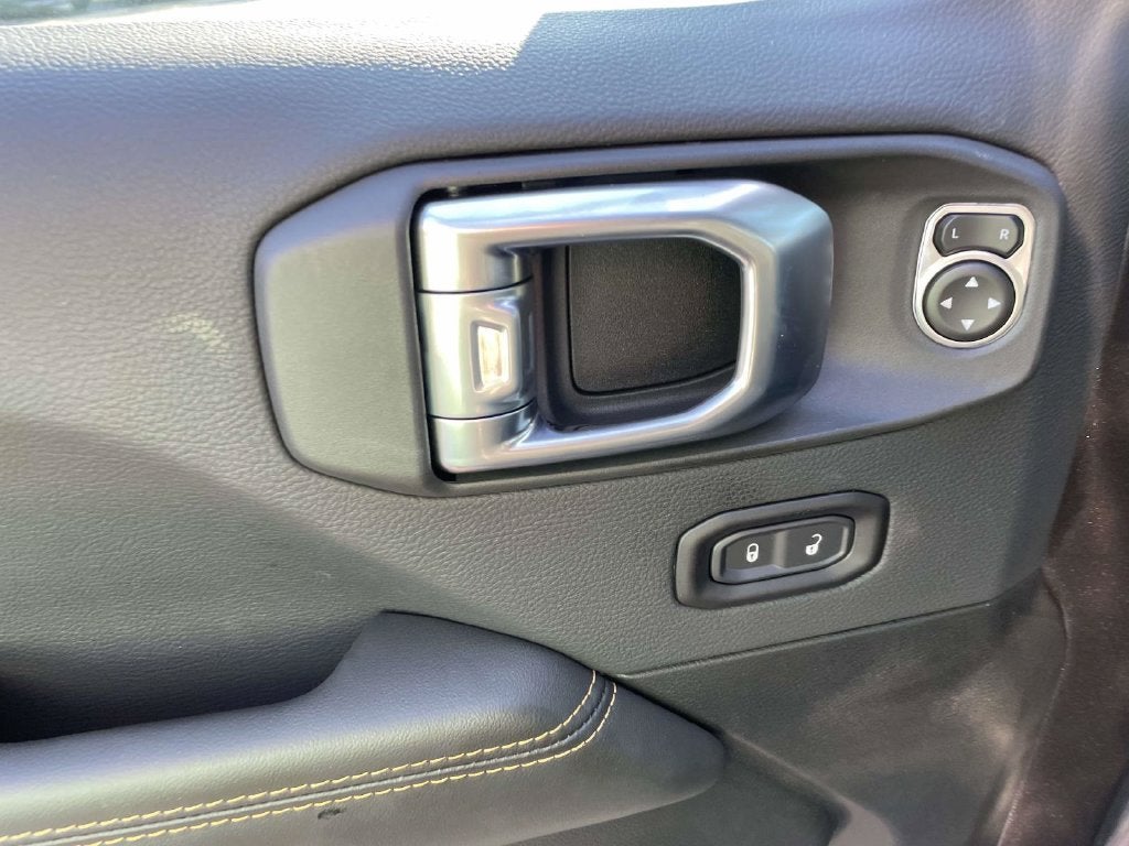 2027 Jeep Wrangler WRANGLER 4-DOOR SAHARA