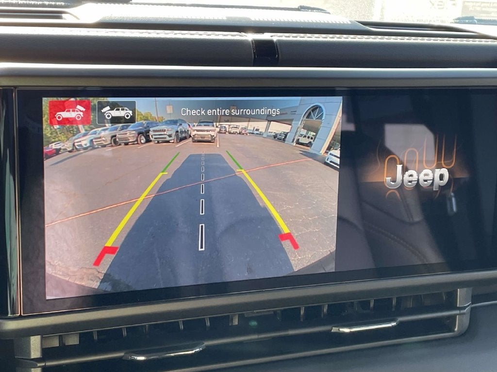 2027 Jeep Wrangler WRANGLER 4-DOOR SAHARA