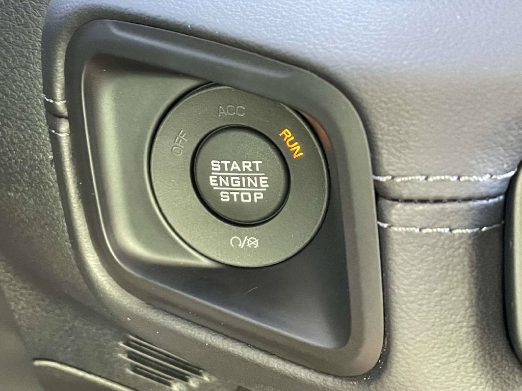 2027 Jeep Wrangler WRANGLER 4-DOOR SAHARA