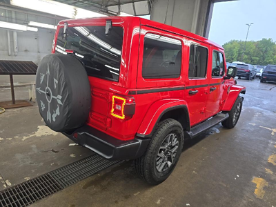 2025 Jeep Wrangler Sahara Sky One-Touch Top