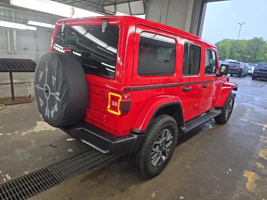 2025 Jeep Wrangler Sahara Sky One-Touch Top