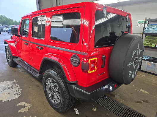 2025 Jeep Wrangler Sahara Sky One-Touch Top