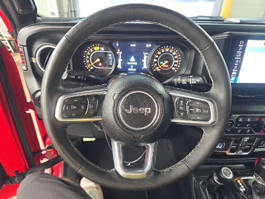 2025 Jeep Wrangler Sahara Sky One-Touch Top