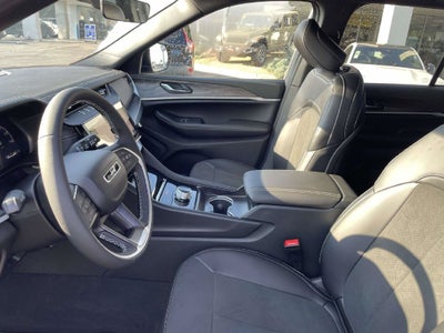 2027 Jeep Grand Cherokee GRAND CHEROKEE LAREDO ALTITUDE 4X2