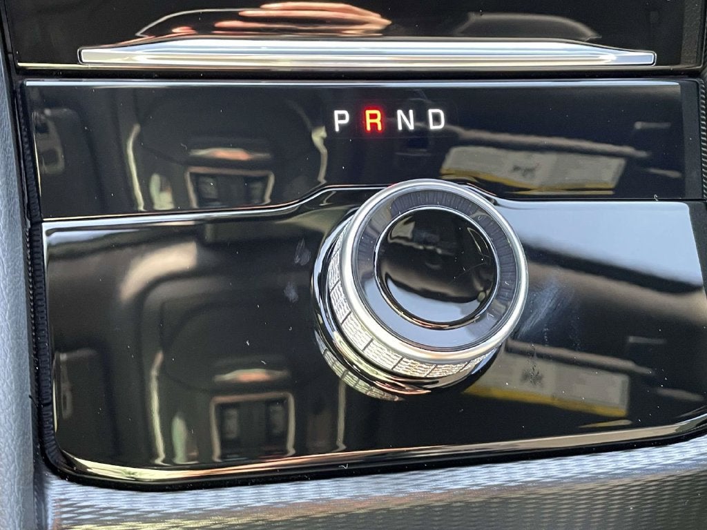 2027 Jeep Grand Cherokee GRAND CHEROKEE LAREDO ALTITUDE 4X2