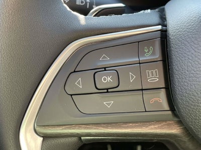 2027 Jeep Grand Cherokee GRAND CHEROKEE LAREDO ALTITUDE 4X2