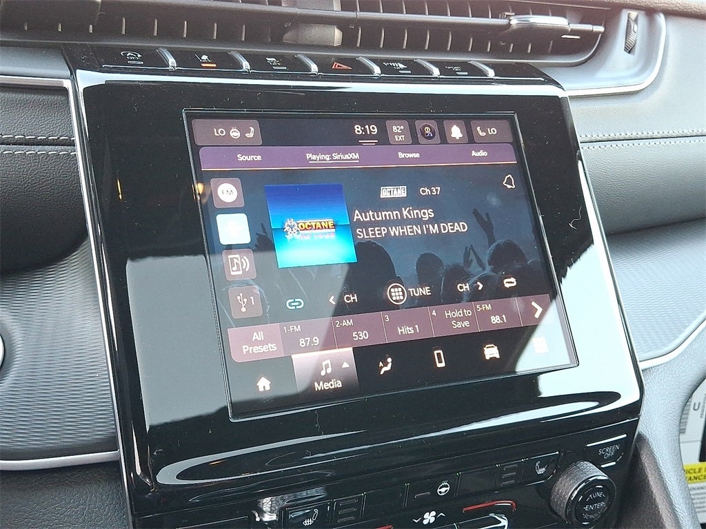 2025 Jeep Grand Cherokee GRAND CHEROKEE LAREDO X 4X4