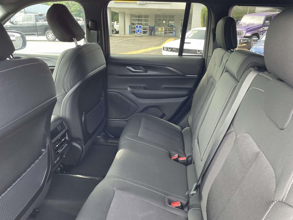 2026 Jeep Grand Cherokee GRAND CHEROKEE LAREDO 4X4