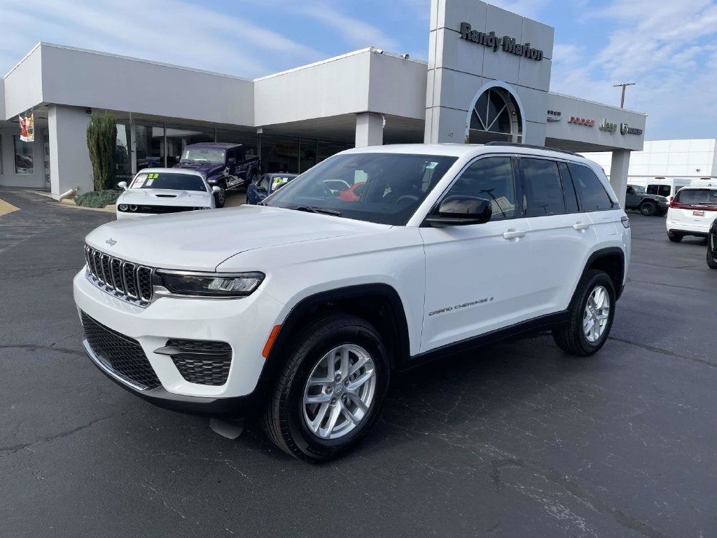 2026 Jeep Grand Cherokee GRAND CHEROKEE LAREDO 4X4