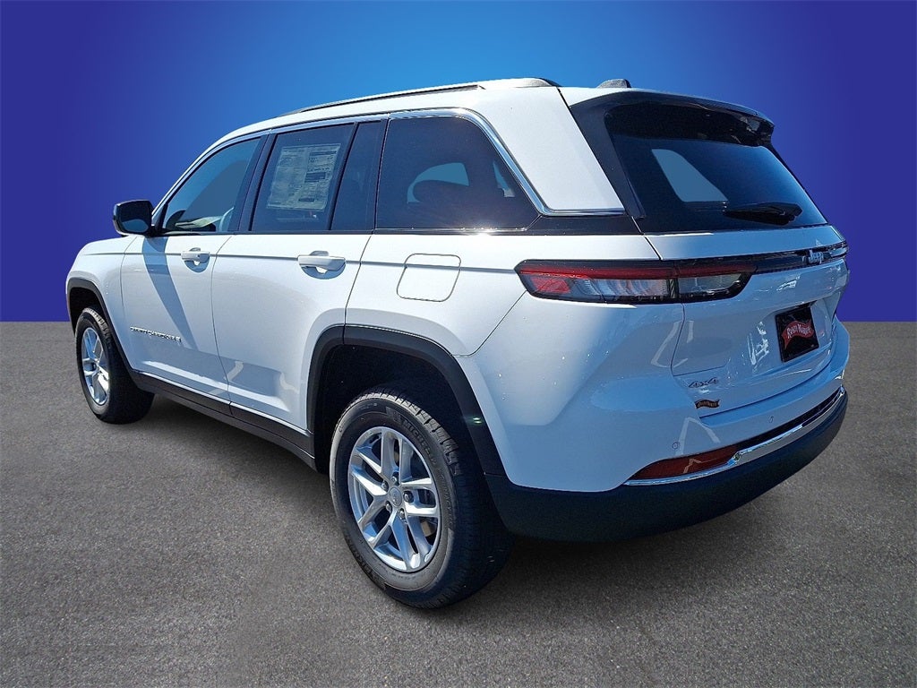 2025 Jeep Grand Cherokee GRAND CHEROKEE LAREDO X 4X4