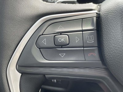 2025 Jeep Grand Cherokee GRAND CHEROKEE LAREDO X 4X4