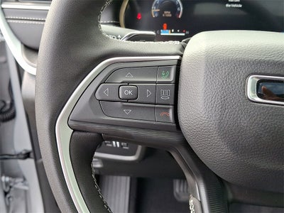 2025 Jeep Grand Cherokee GRAND CHEROKEE LAREDO X 4X4