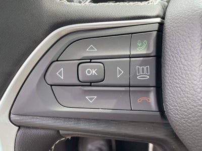 2027 Jeep Grand Cherokee GRAND CHEROKEE LAREDO 4X4