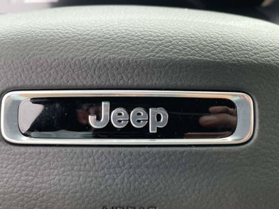 2027 Jeep Grand Cherokee GRAND CHEROKEE LAREDO 4X4