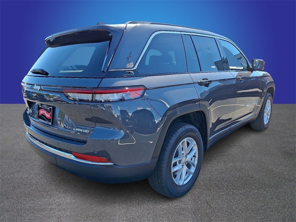 2025 Jeep Grand Cherokee GRAND CHEROKEE LAREDO X 4X4