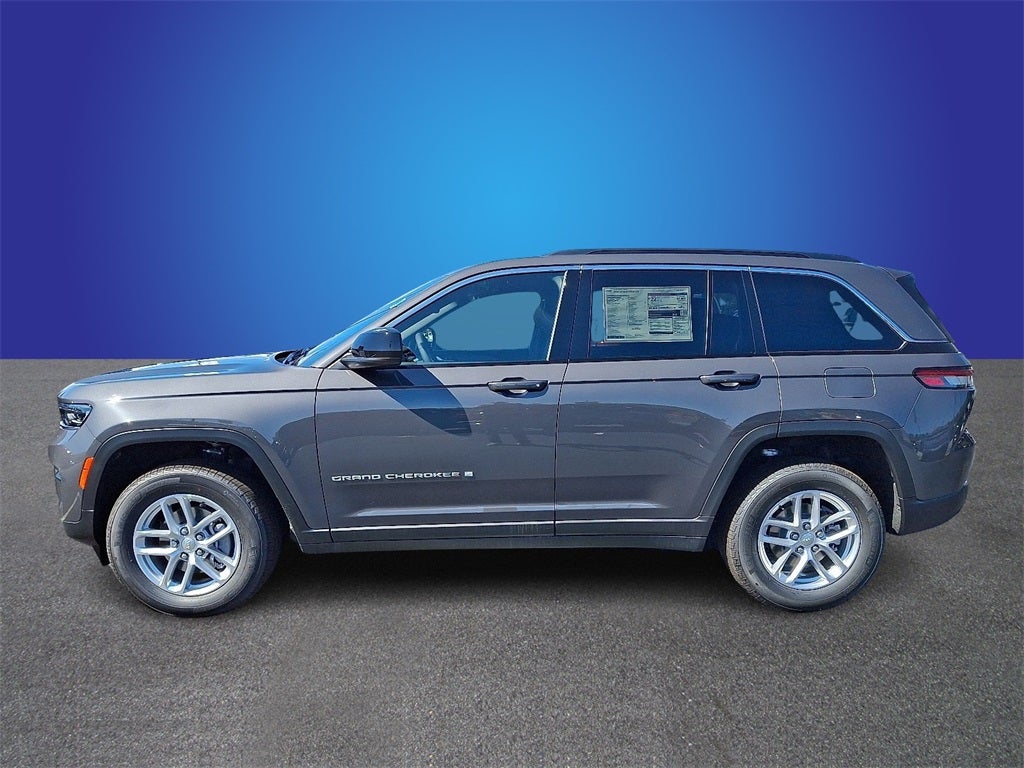 2025 Jeep Grand Cherokee GRAND CHEROKEE LAREDO X 4X4