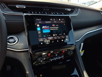 2025 Jeep Grand Cherokee GRAND CHEROKEE LAREDO X 4X4