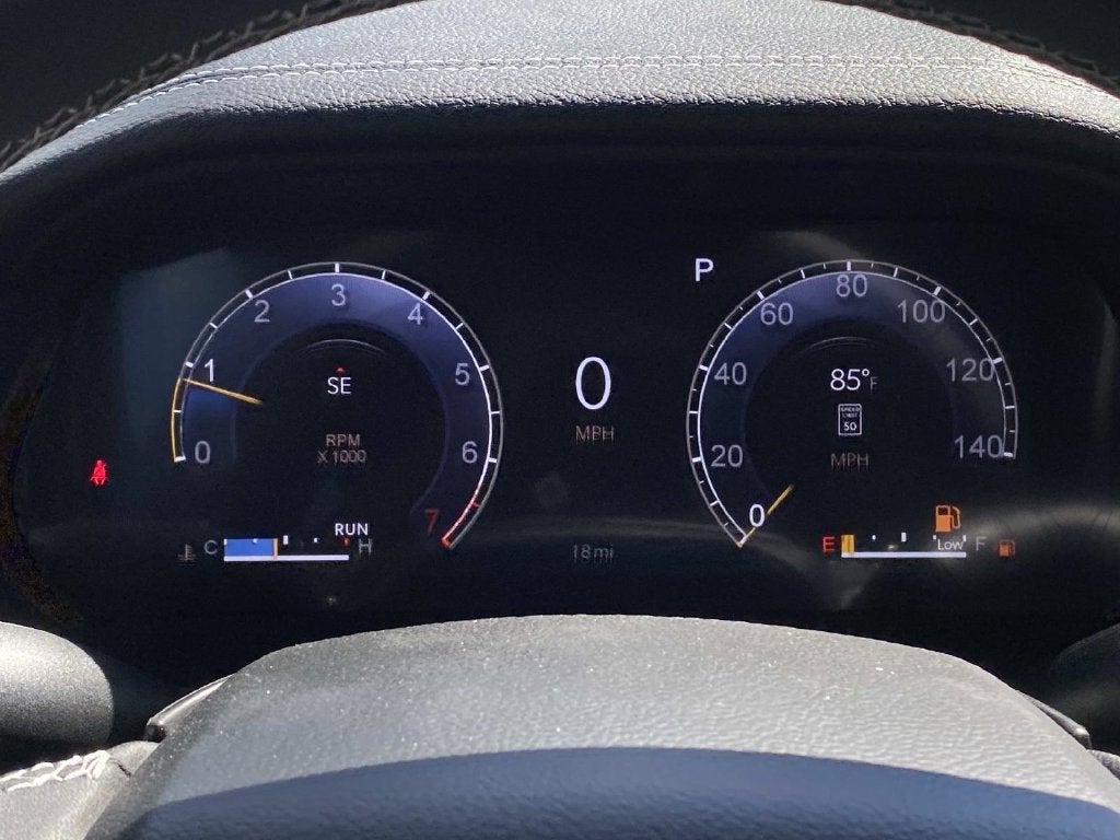 2027 Jeep Grand Cherokee GRAND CHEROKEE LAREDO ALTITUDE 4X4