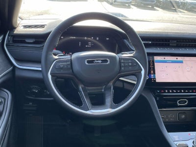 2027 Jeep Grand Cherokee GRAND CHEROKEE LAREDO ALTITUDE 4X4