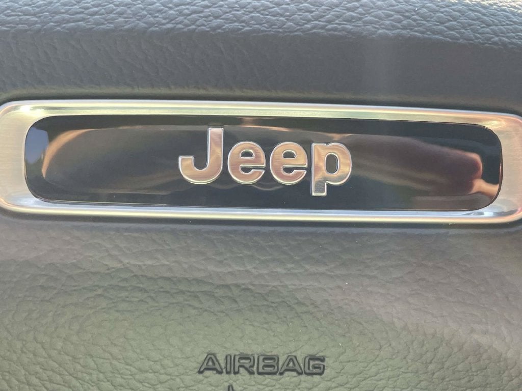 2027 Jeep Grand Cherokee GRAND CHEROKEE LAREDO ALTITUDE 4X4