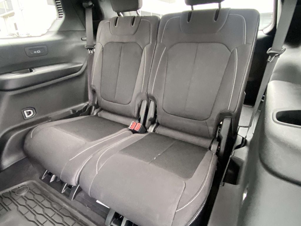 2025 Jeep Grand Cherokee L GRAND CHEROKEE L LAREDO X 4X4