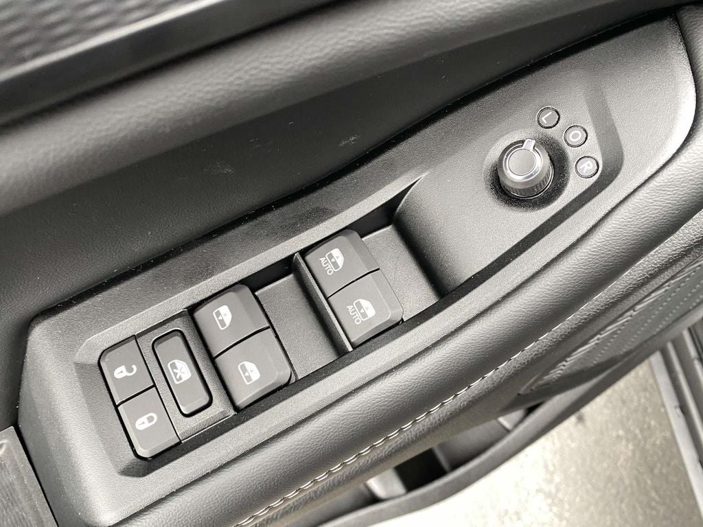 2025 Jeep Grand Cherokee L GRAND CHEROKEE L LAREDO X 4X4