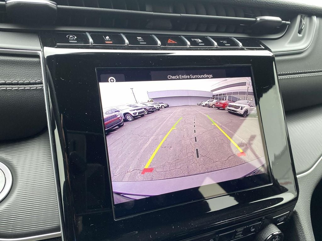 2025 Jeep Grand Cherokee L GRAND CHEROKEE L LAREDO X 4X4