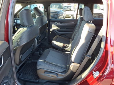 2025 Jeep Grand Cherokee L GRAND CHEROKEE L LAREDO X 4X4