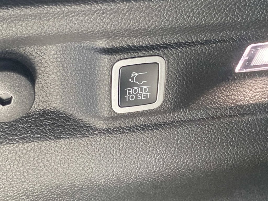 2027 Jeep Grand Cherokee L GRAND CHEROKEE L LIMITED RESERVE 4X4