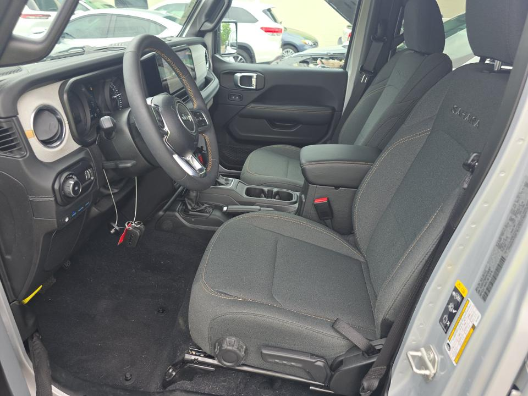 2024 Jeep Wrangler Sahara 4xe