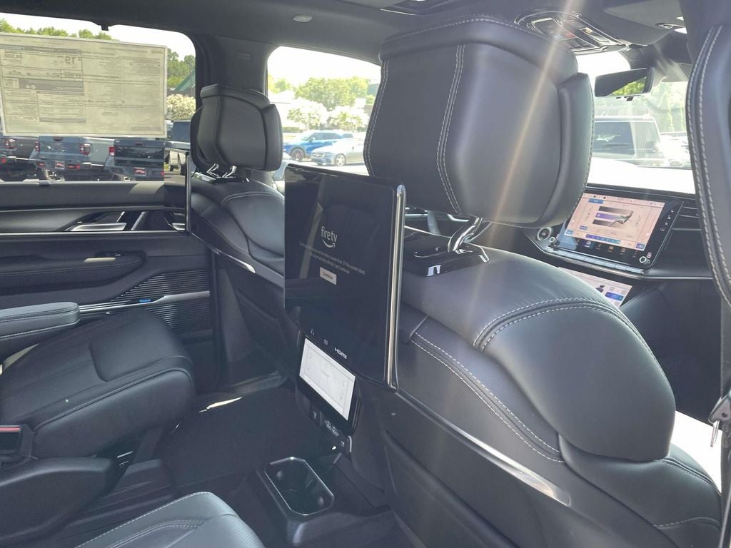 2026 Jeep Grand Wagoneer GRAND WAGONEER SUMMIT OBSIDIAN 4X4