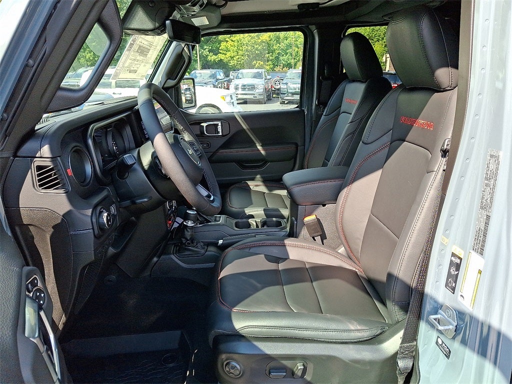 2025 Jeep Gladiator GLADIATOR RUBICON X 4X4