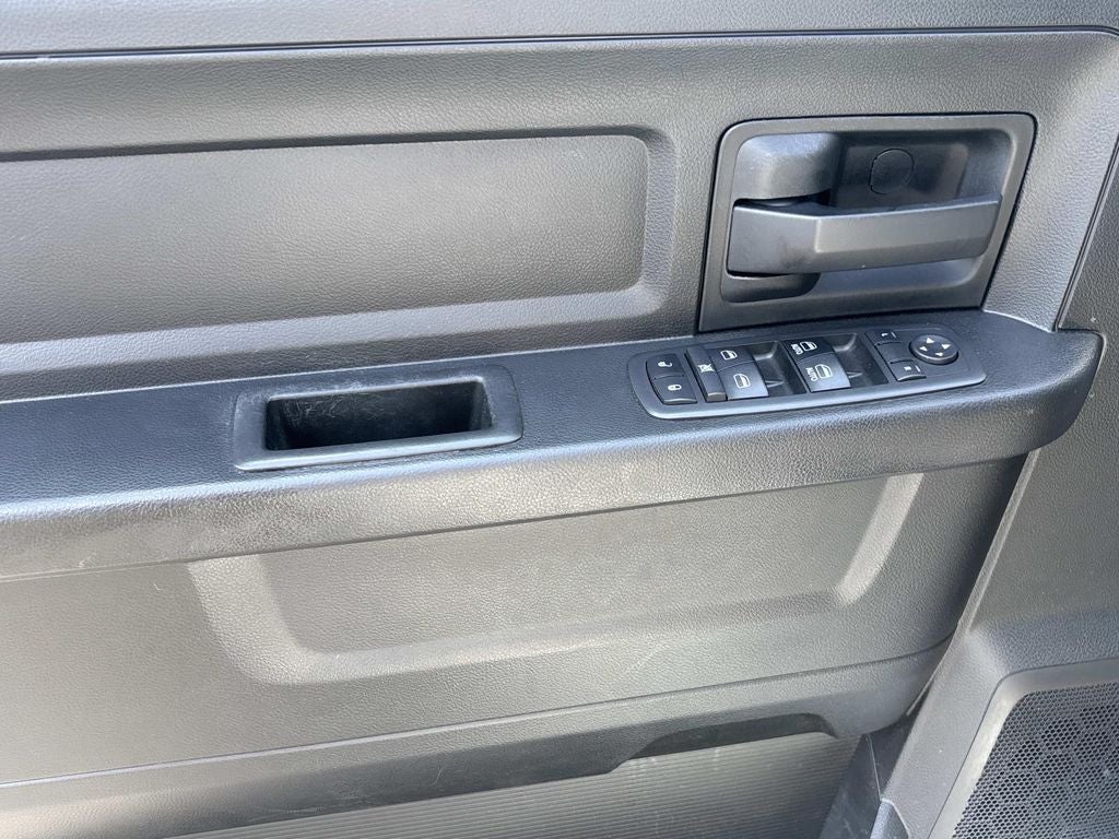 2019 RAM 1500 Classic Express Quad Cab 4x2 6'4' Box