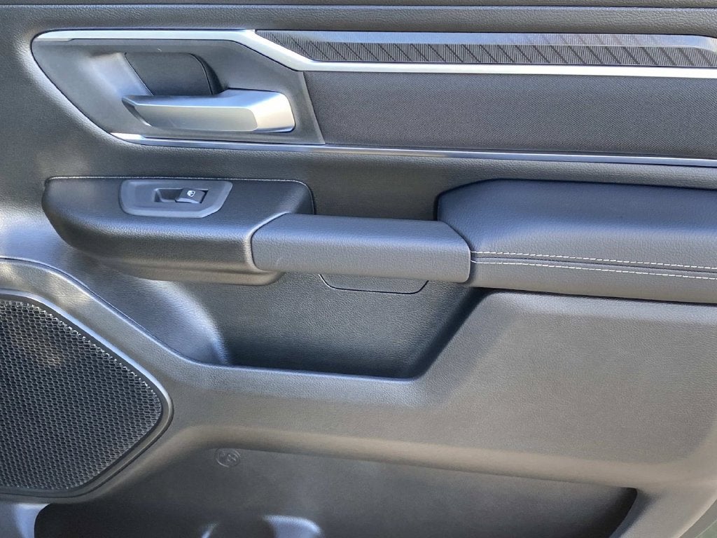 2027 RAM 1500 RAM 1500 BIG HORN CREW CAB 4X2 5'7' BOX